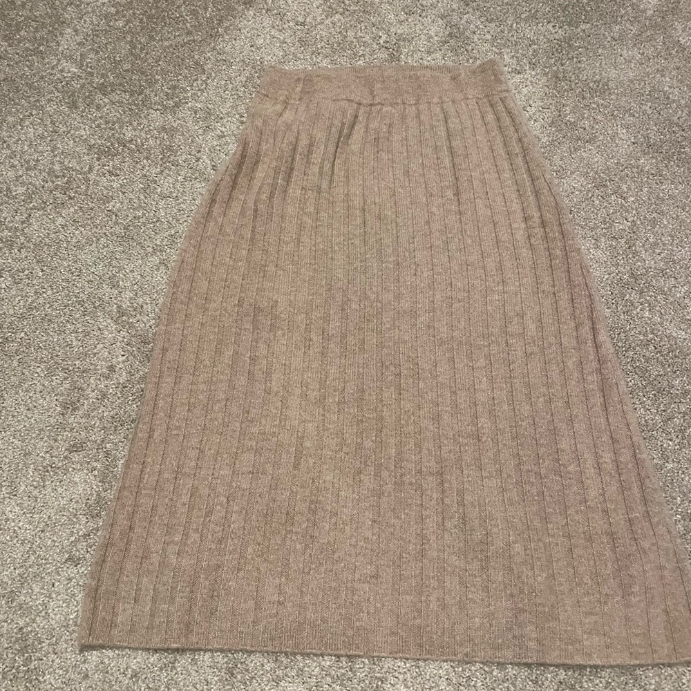 Quince Tan Ribbed Cashmere Pencil Skirt - Picture 4 of 6